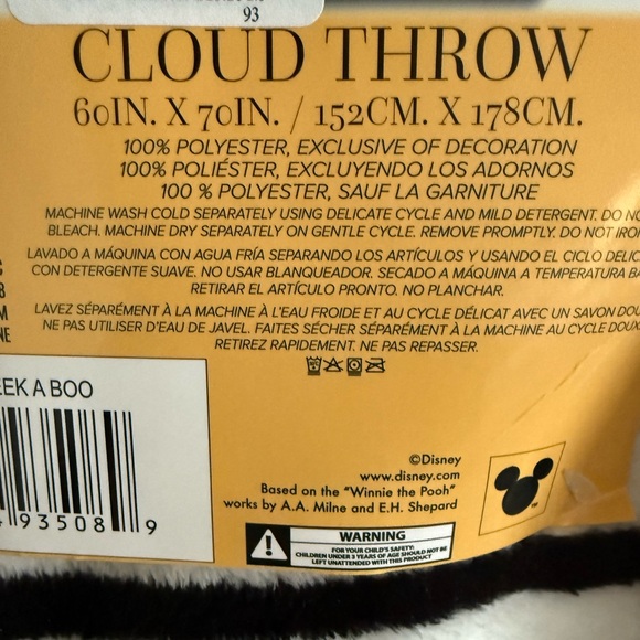 Disney Winnie The Pooh NWT‎ Black & White Striped 60x70 Cloud Throw Blanket - Picture 2 of 4